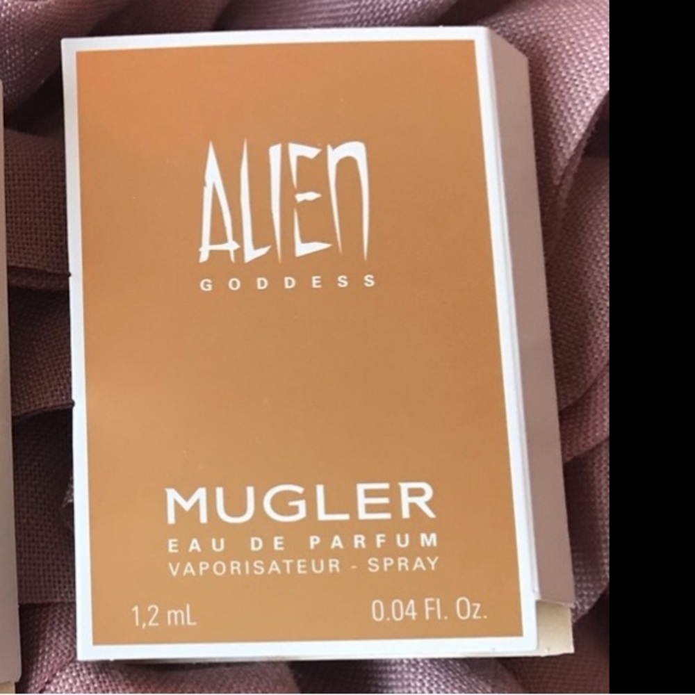 New! Mugler alien goddess sample